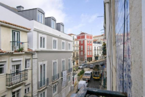 PN New AC! STYLISH & CENTRAL- view to tram 28!